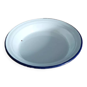 Round metal enamelled dish white edging blue dp 0323154
