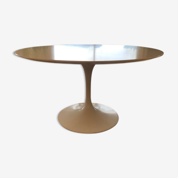 Table Tulip d'Eero Saarinen édition Knoll 137 cm