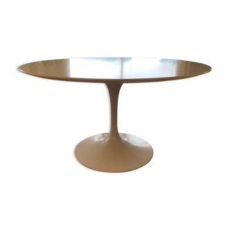 Table Tulip d'Eero Saarinen édition Knoll 137 cm