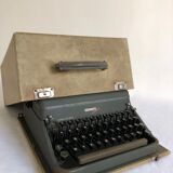 Hermes 2000 typewriter
