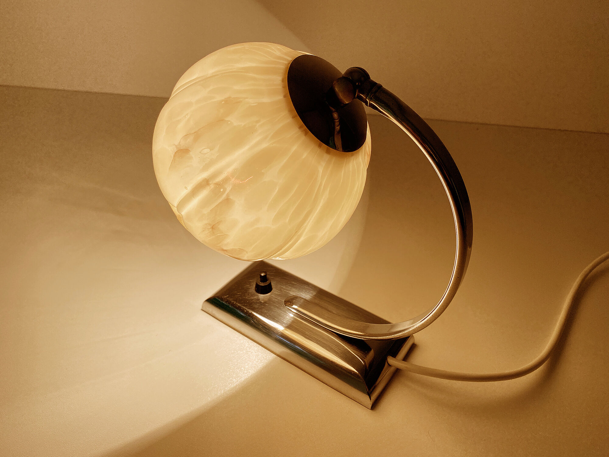 Table lamp art deco bauhaus, vintage 30s, opaline pink chrome