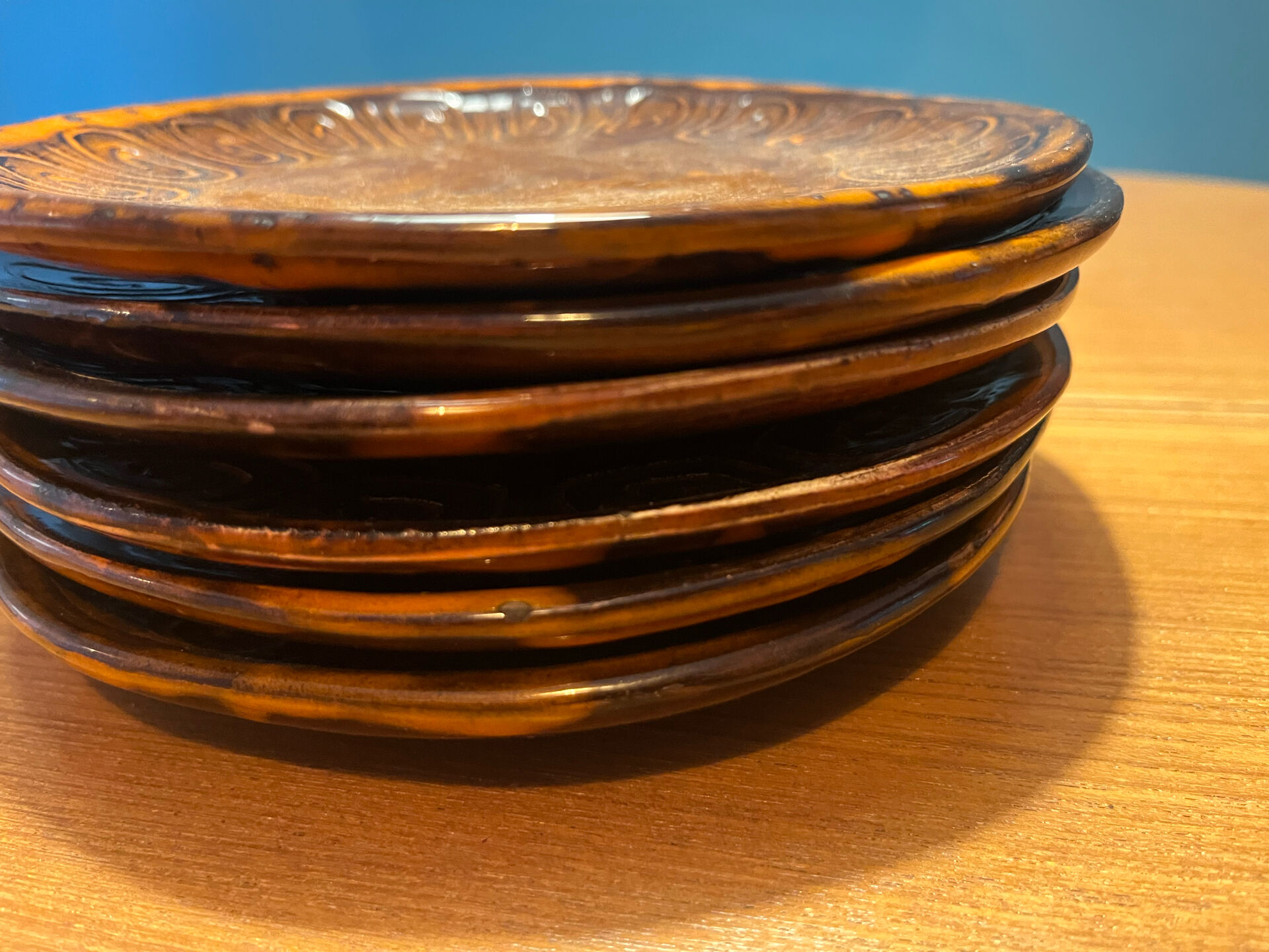 6 handmade ceramic plates – Alain Maunier, Vallauris – Year