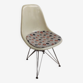 Eames Side chair Herman Miller