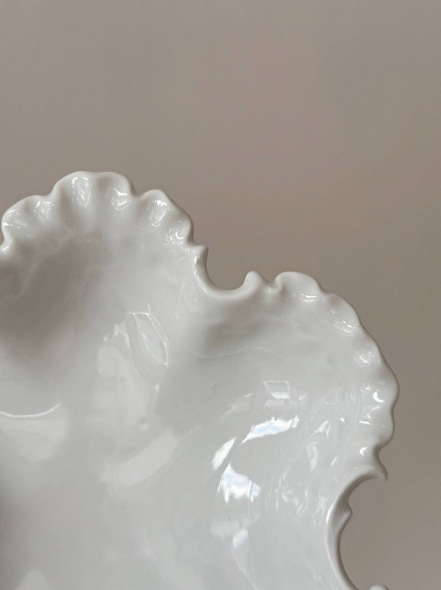 Coupelle porcelaine blanche forme feuille