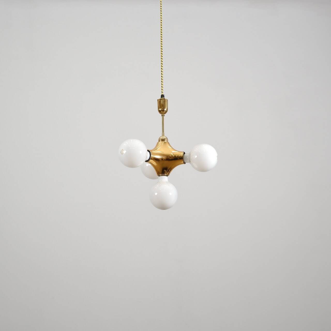 „Atomic“ ceiling lamps from Cosack Leuchten, Germany