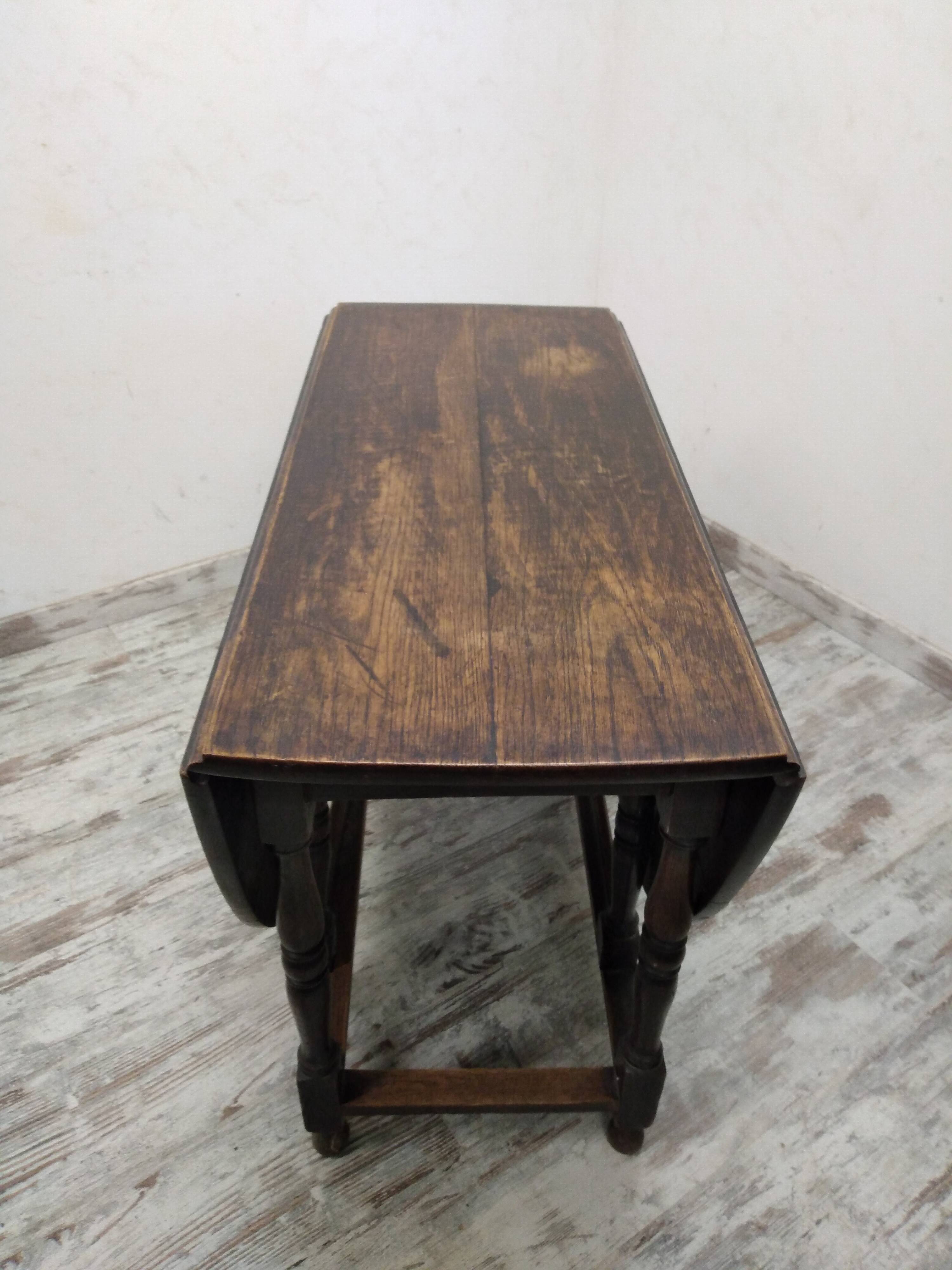 Table à rabats ancienne