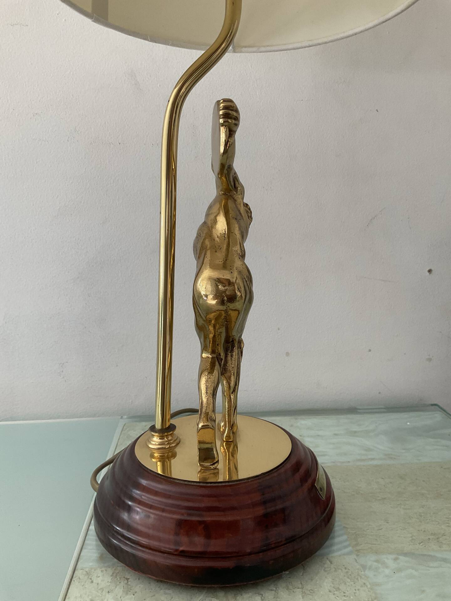 Vintage Peris Andreu lamp in bronze and wood from the 1970s.