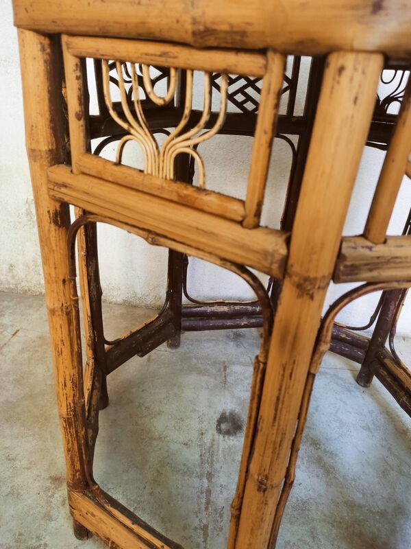 Table octogonale chinoise en bambou