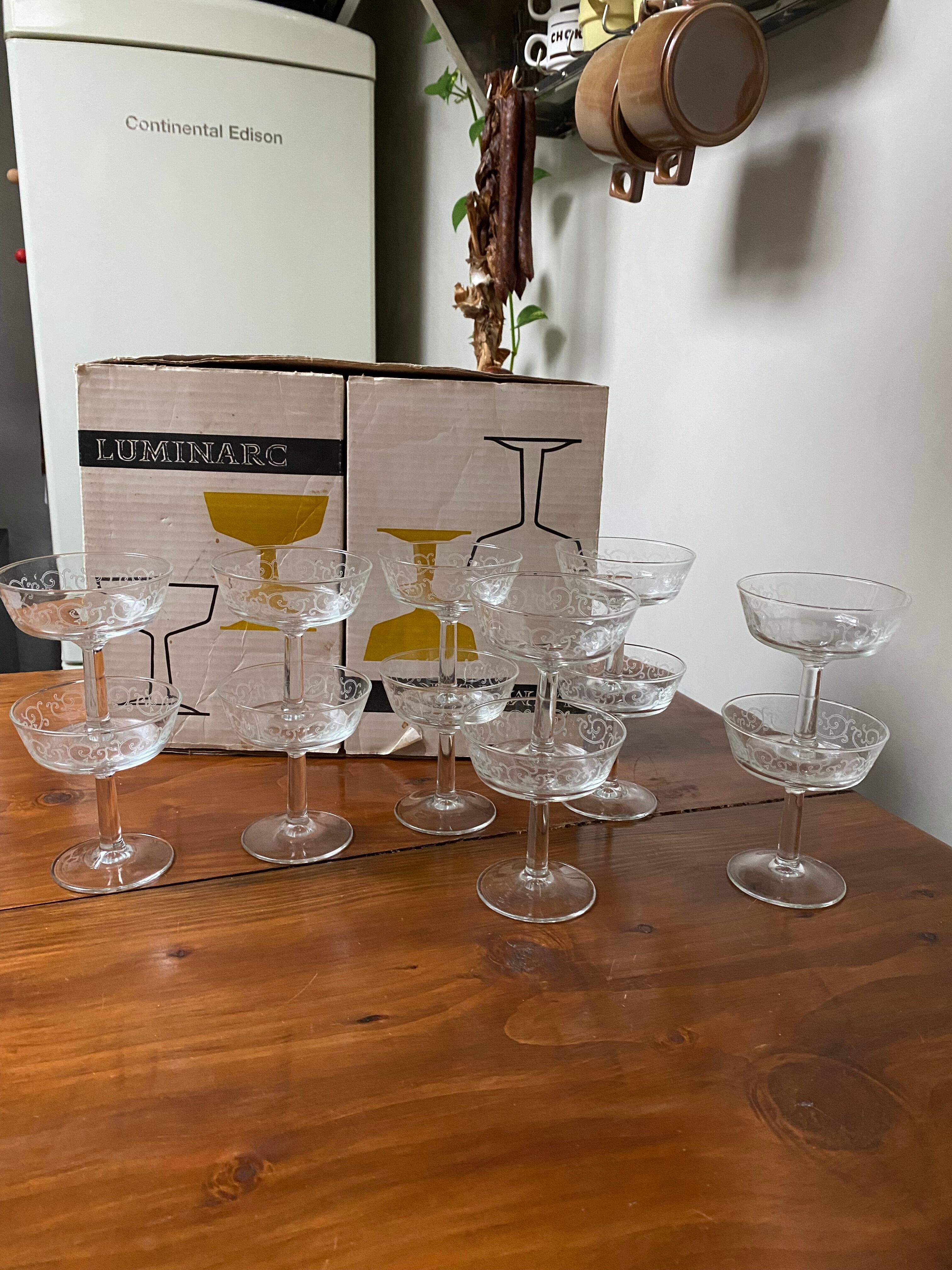 Foot glasses