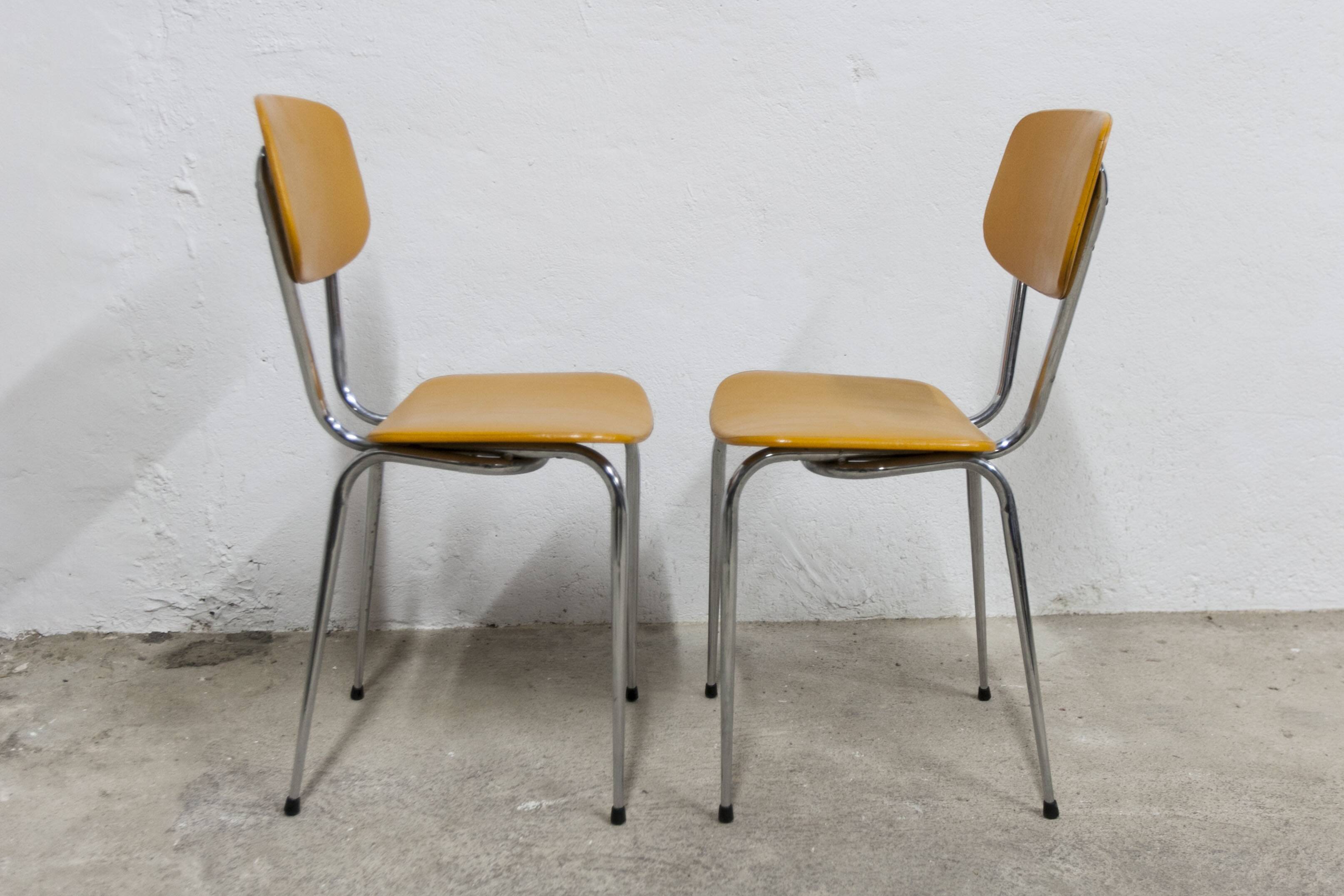 Pair of mustard-colored 70s welded Skai chairs