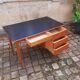 Bureau en chêne vintage année 70 Roumanie.
