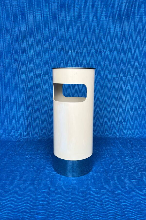 Porte-parapluies/cendrier/vide-poches/corbeille a papier/mobilier d’en