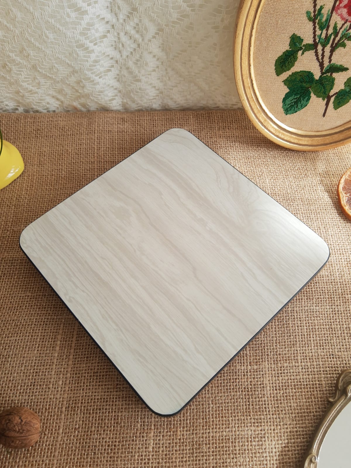 Flat bottom in white veined formica gray - vintage