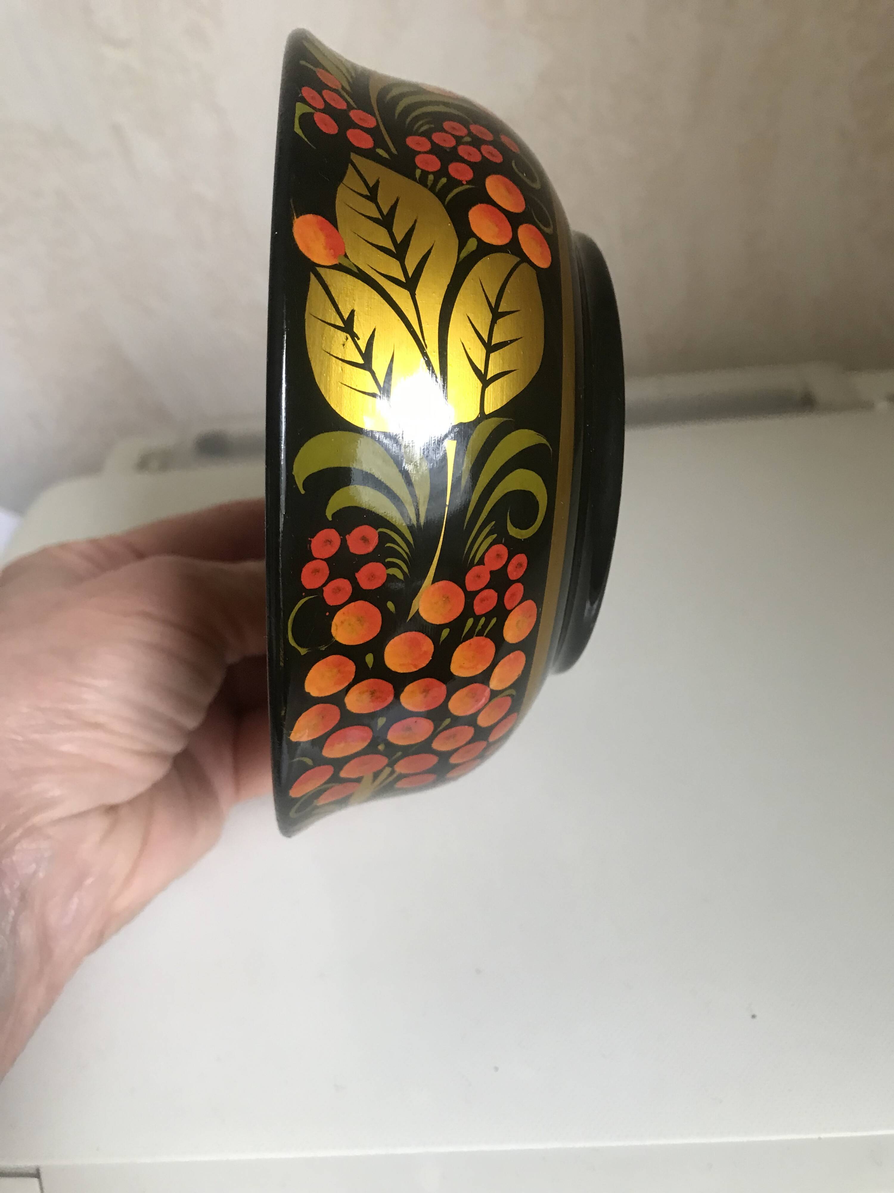 Wooden pocket emptier