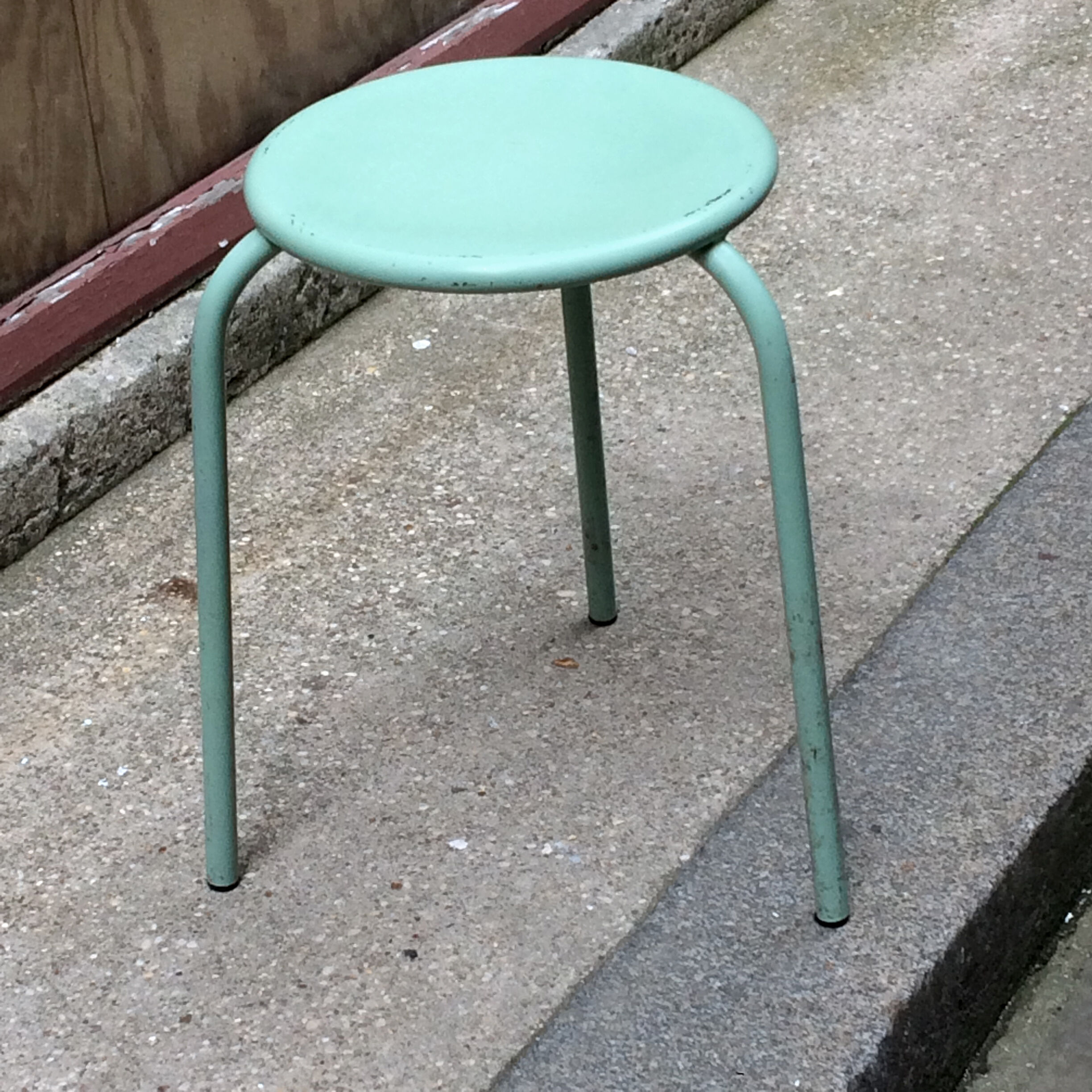 Tripod metal stool