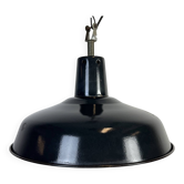 Lampe à suspension industrielle en émail noir français, années 1960