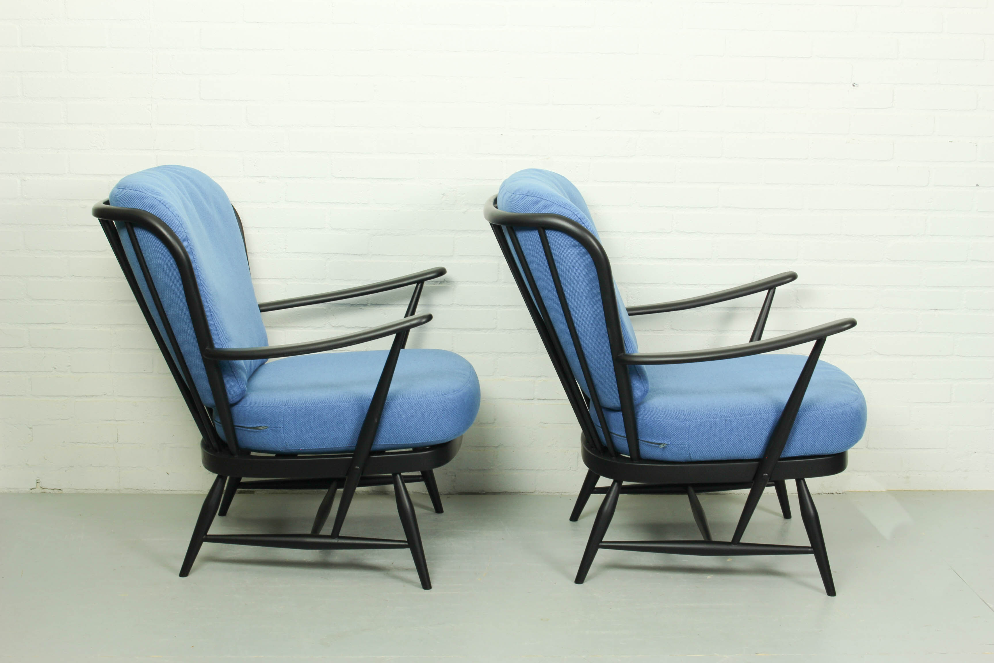 Lounge set with sofa daybed model ‘355’ and 2 windsor lounge chairs Lucian Ercolani for Ercol
