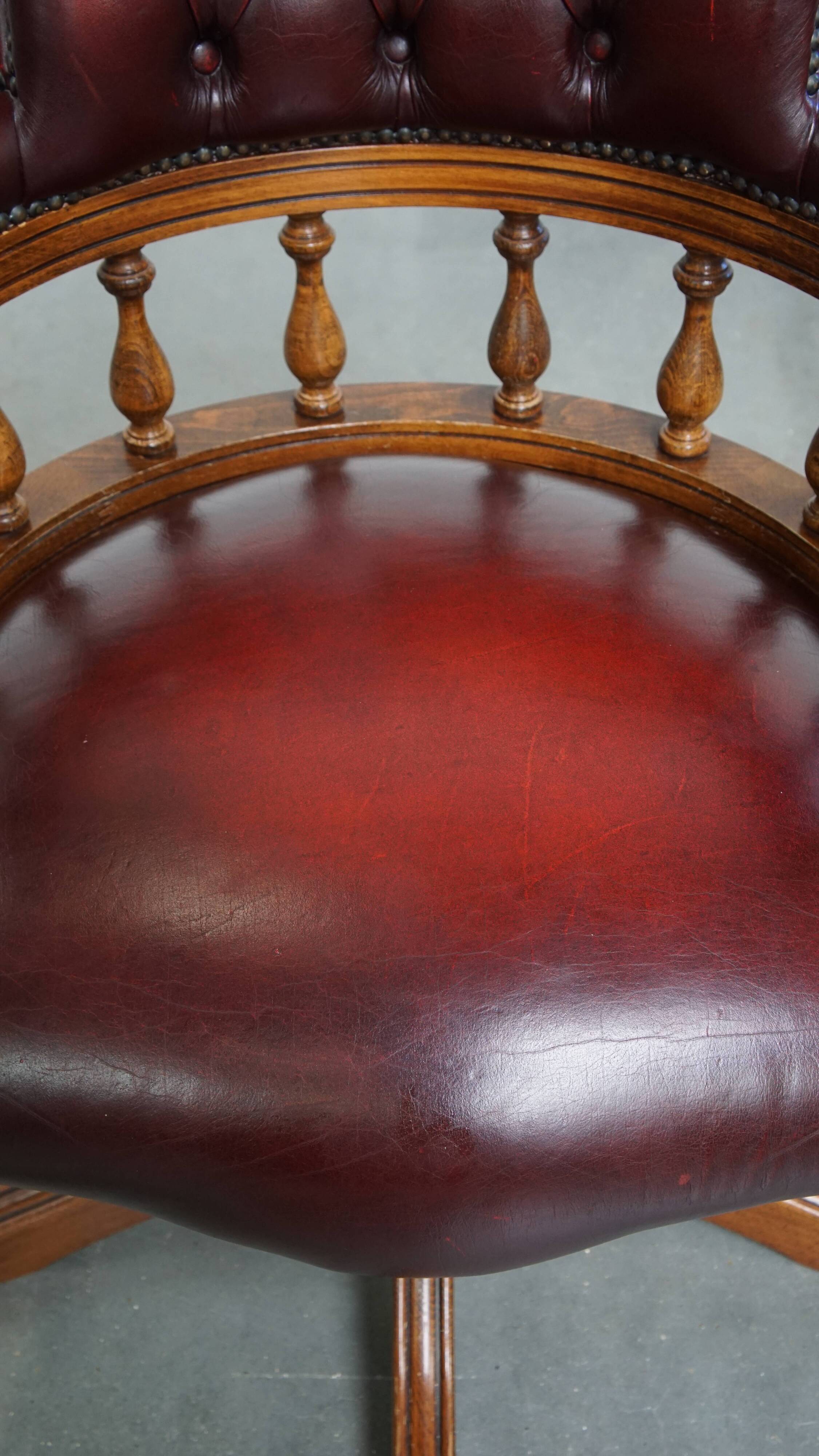 Red Cowhide Leather Chesterfield Office Chair in English Style