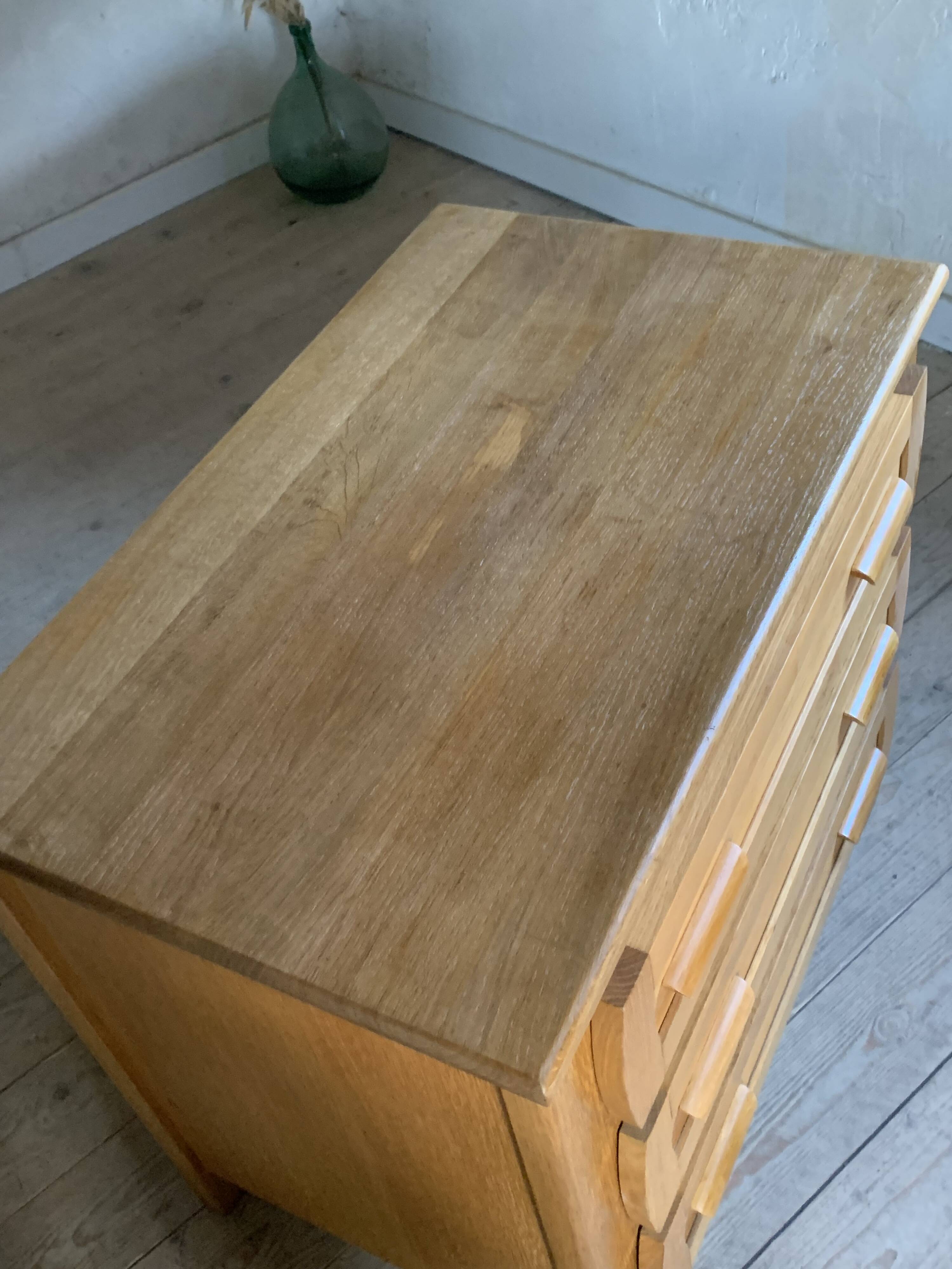Vintage solid oak chest of drawers