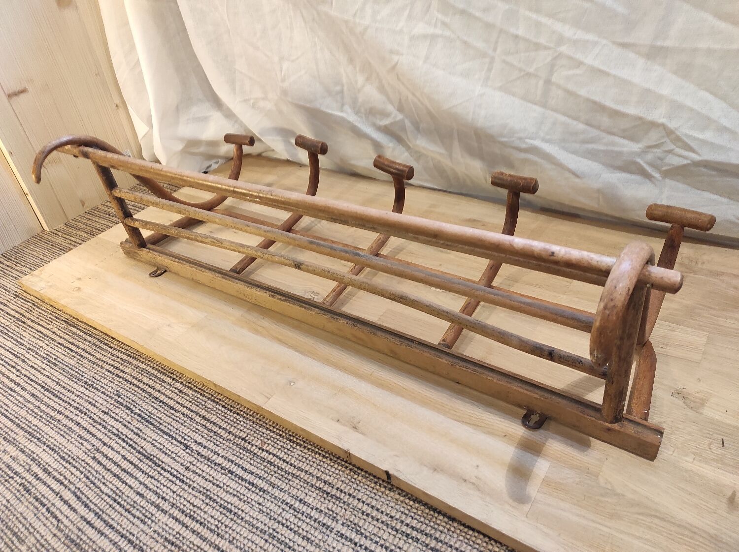 Wall coat rack 1900