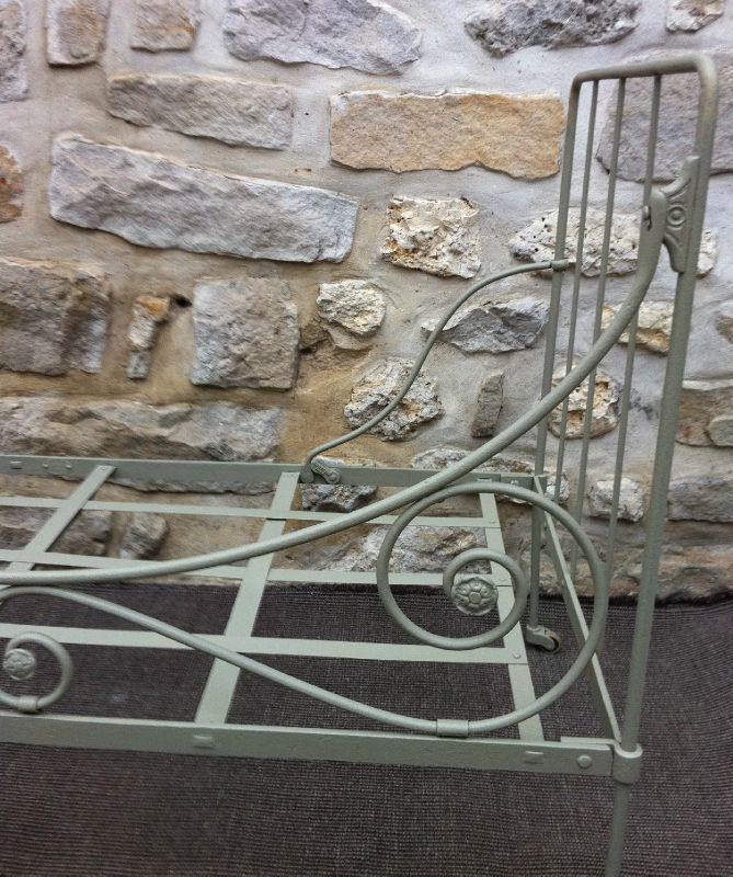 Ancien lit banquette e fer