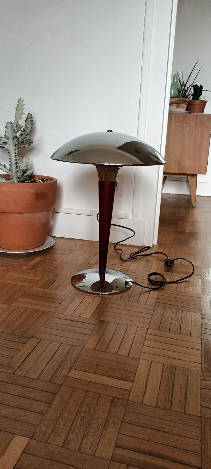Vintage liner mushroom lamp