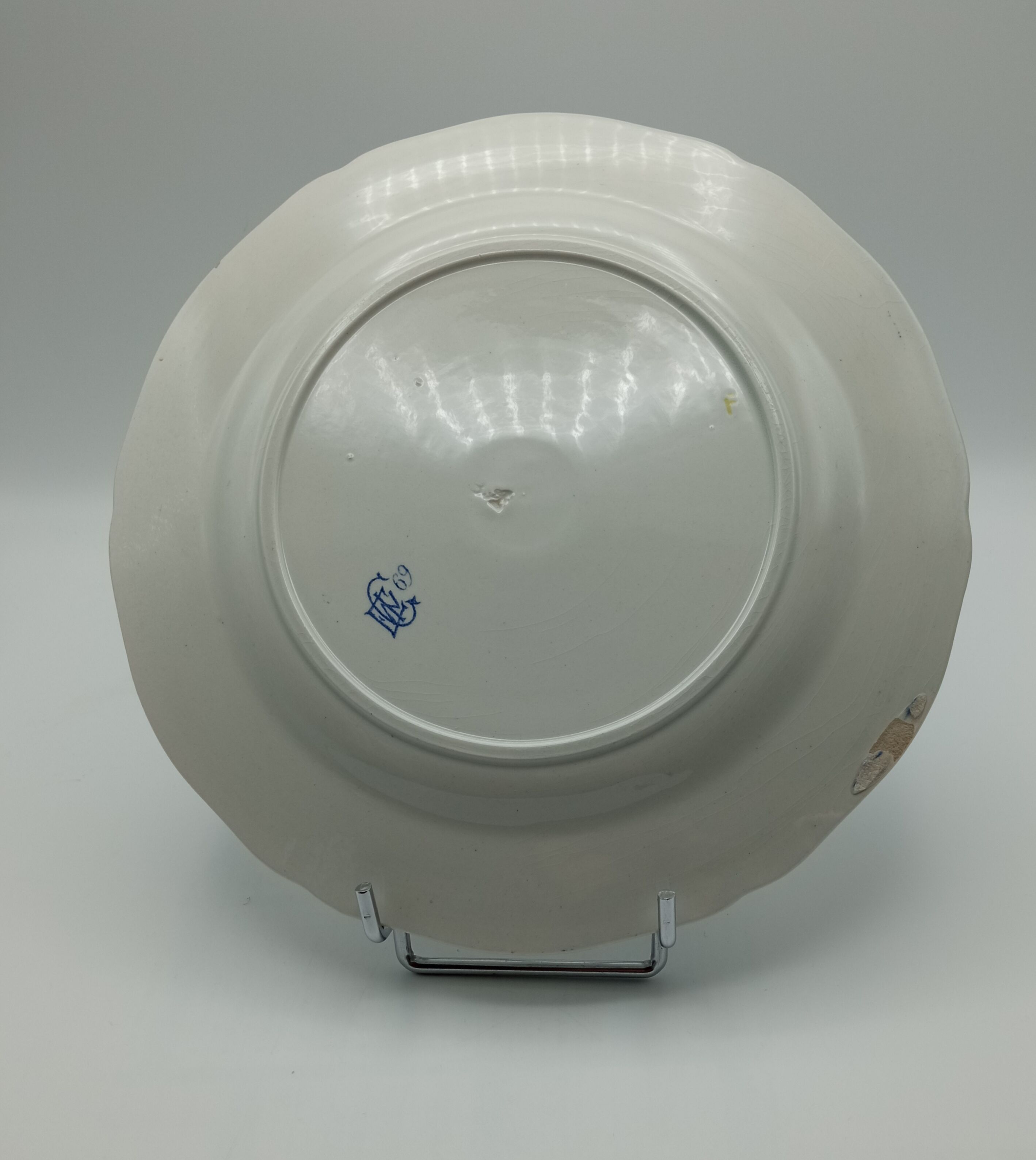 Plates in Gien earthenware