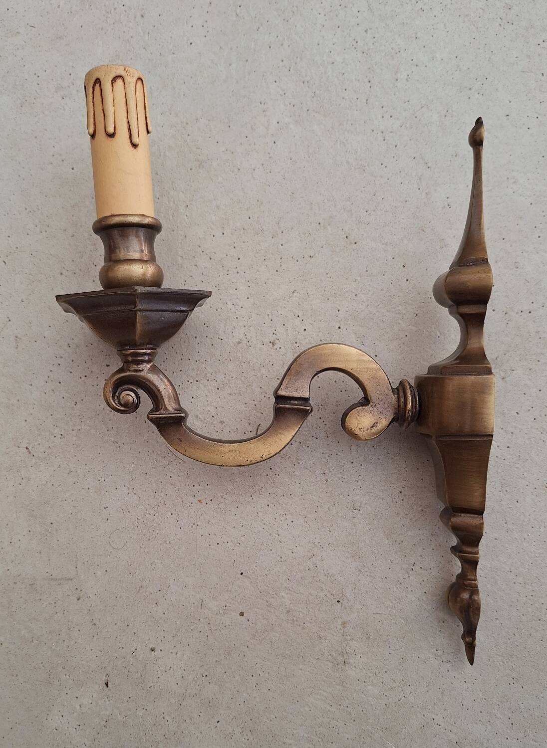 Classic style bronze wall sconces