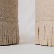 Paire de poufs en laine