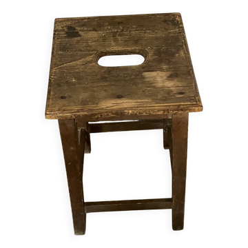 Petit tabouret en bois