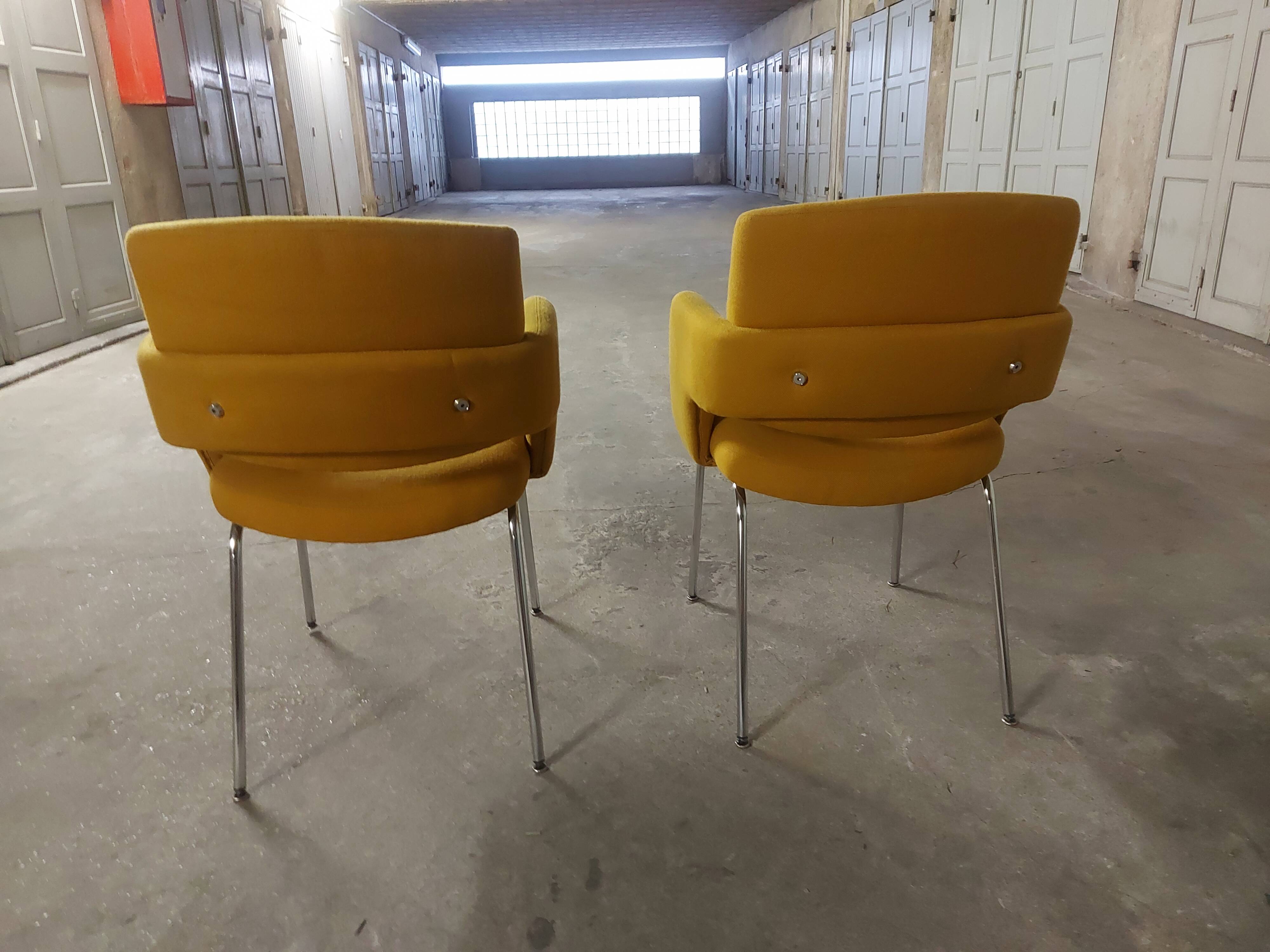 Pair of vintage conference chairs
