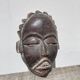 Masque africain minimaliste