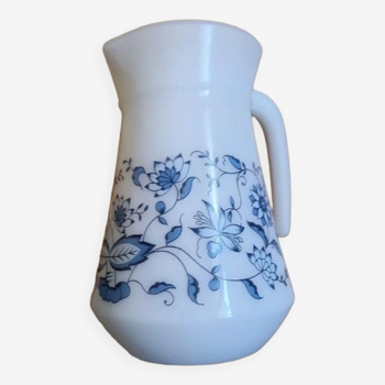 Carafe Arcopal fleurs bleues