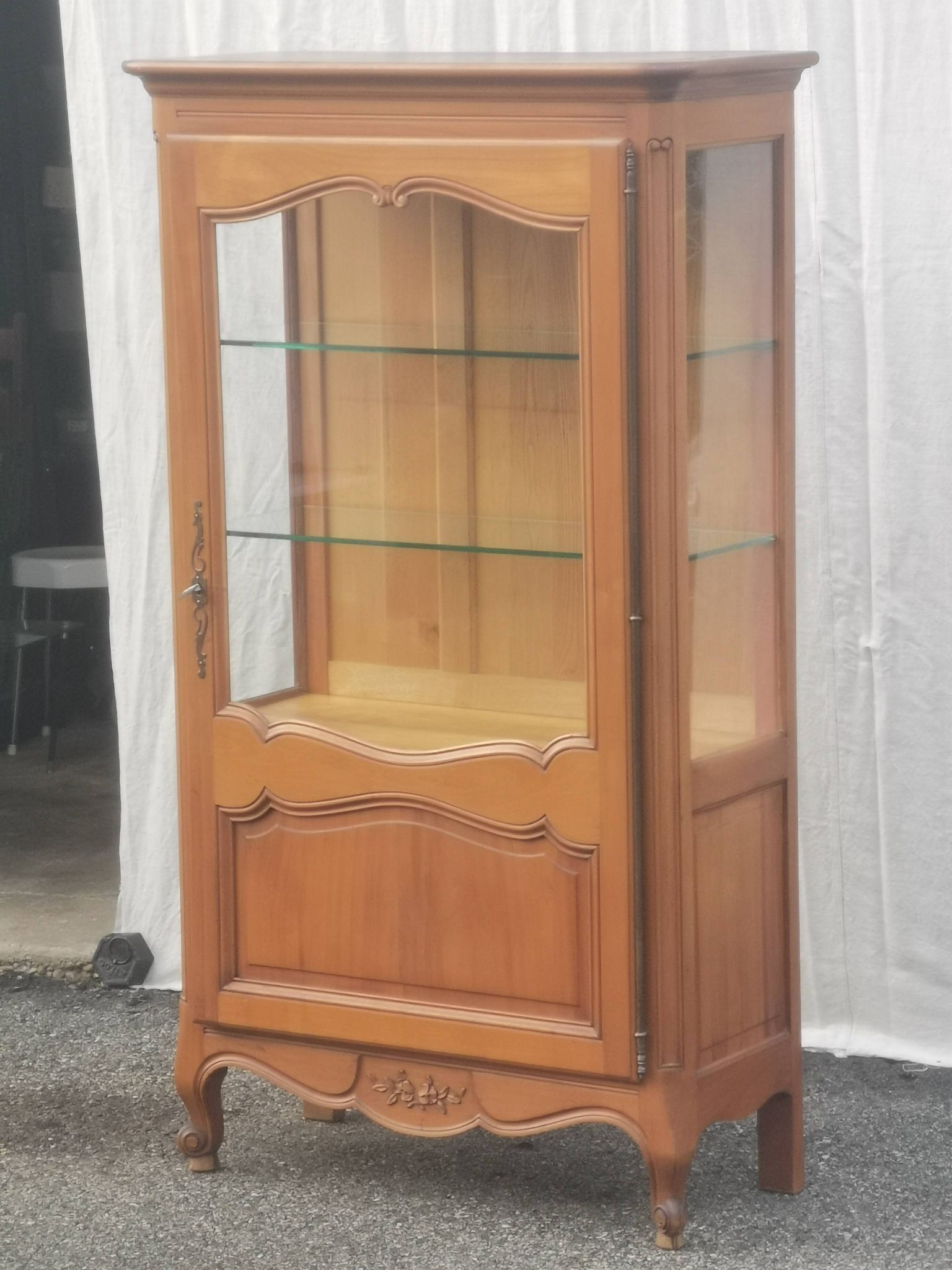 Vintage louis xv style showcase