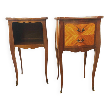 Suite de deux chevets de style Louis XV en acajou et bois de rose XX siècle