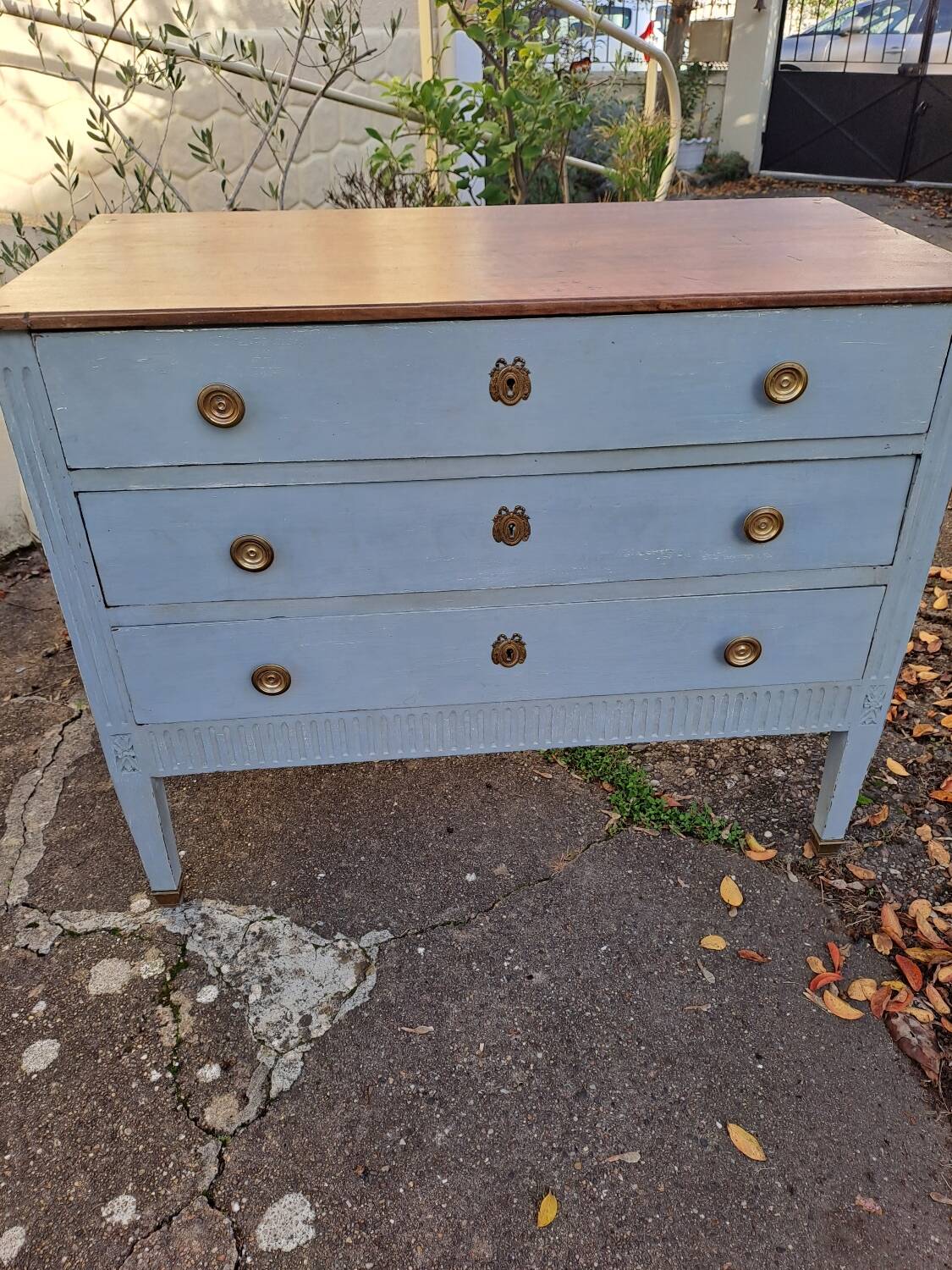 Louis XVI Directory chest of drawers early 19th