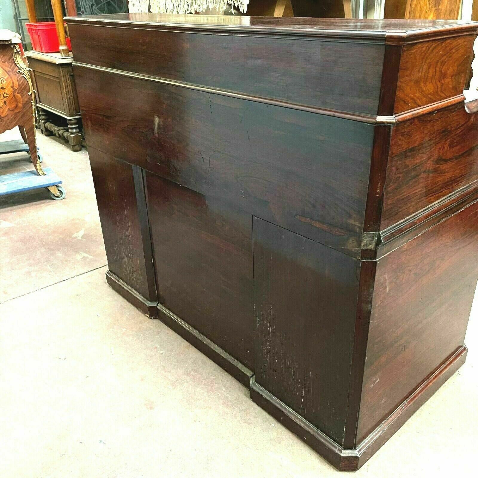 Napoleon III desk in rosewood with caissons and bleachers XIX century