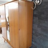 Wardrobe vintage feet Scandinavian compass