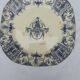 Plat sur piédouche en Faïence de Gien   Terrre de fer numéroté 42 fin XIX ème Diam 25 cm