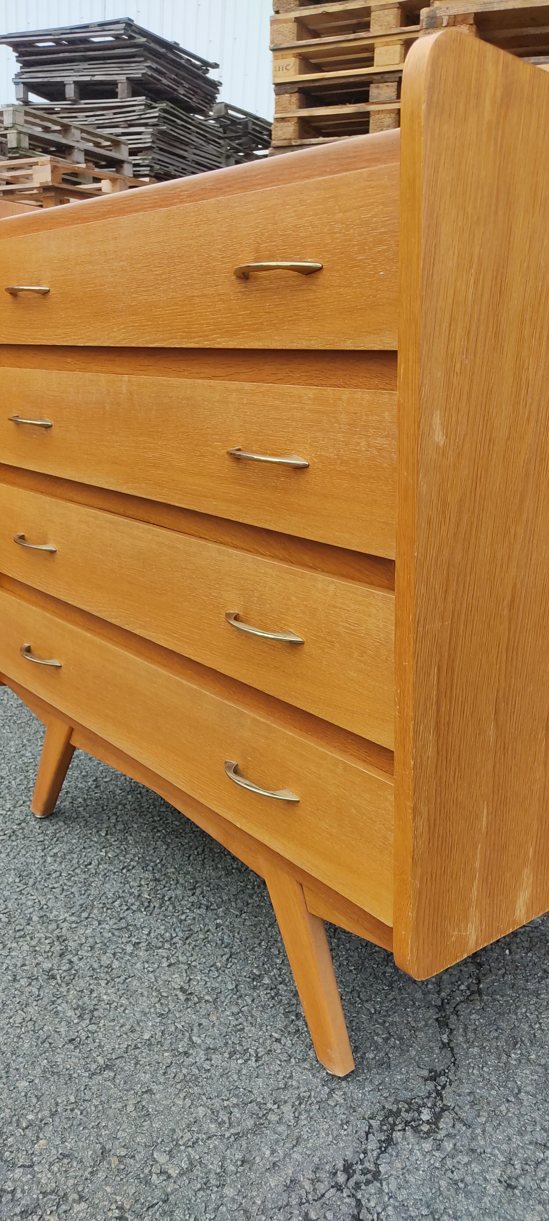 Vintage chest of drawers