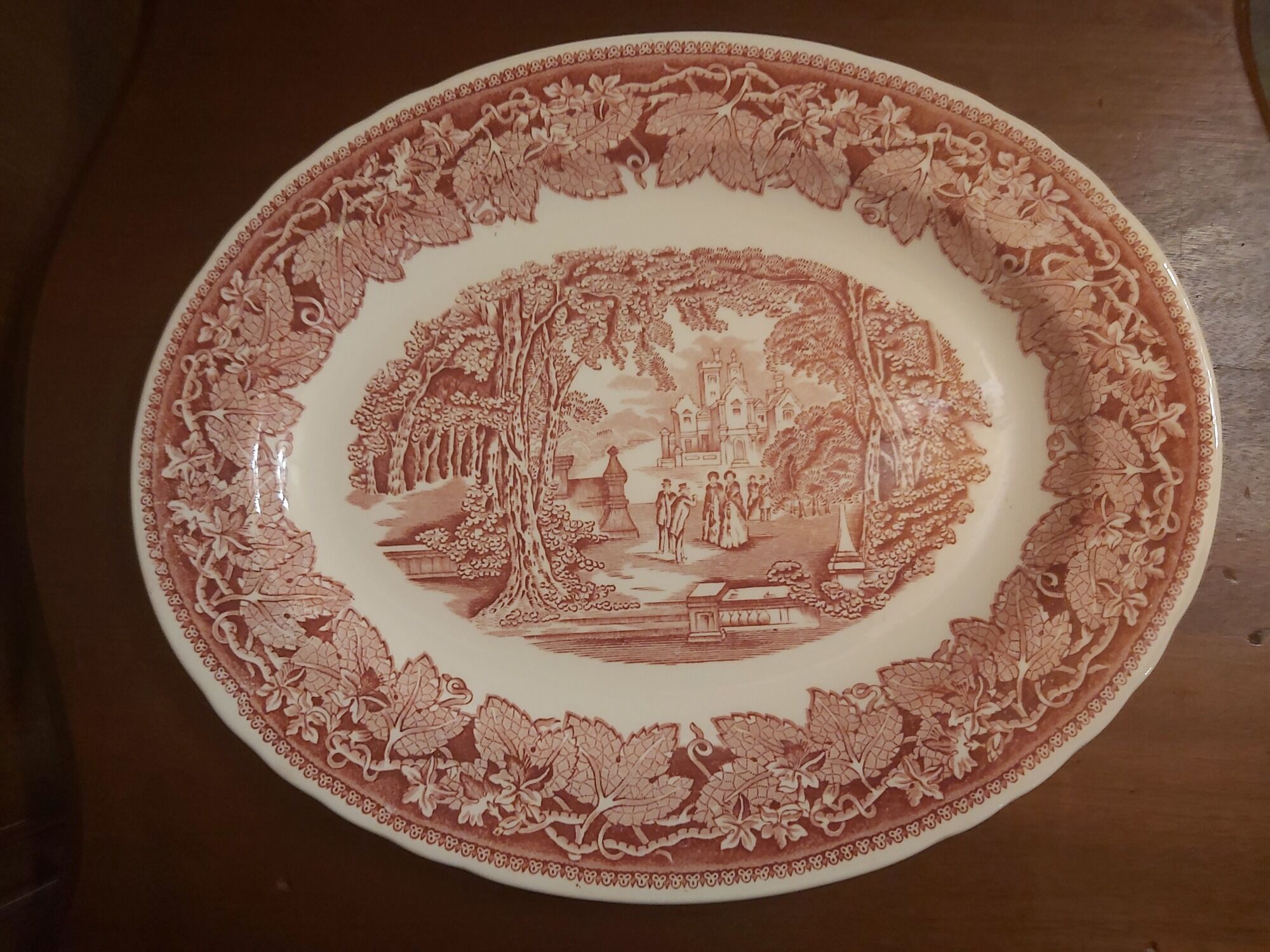 Oval dish in English porcelain Mason's Ironstone Vista