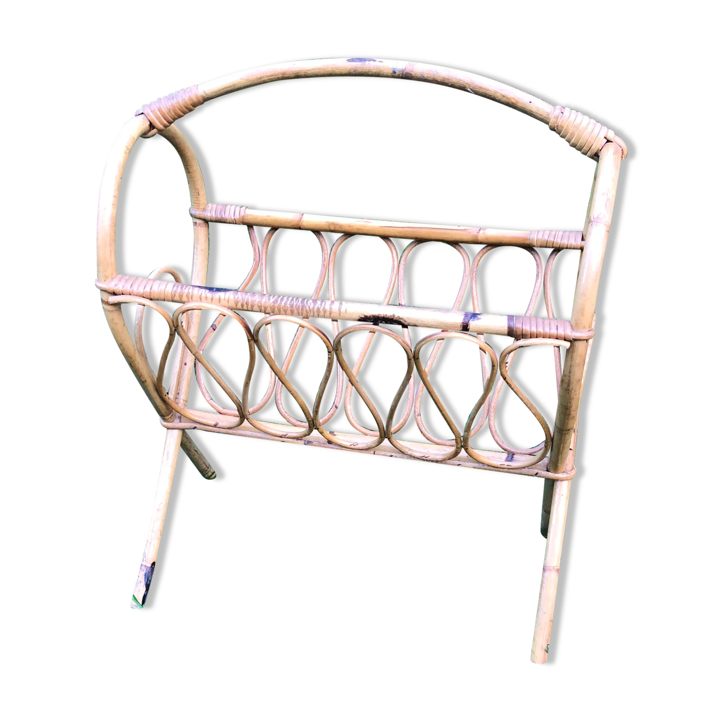 Rattan magazine holder