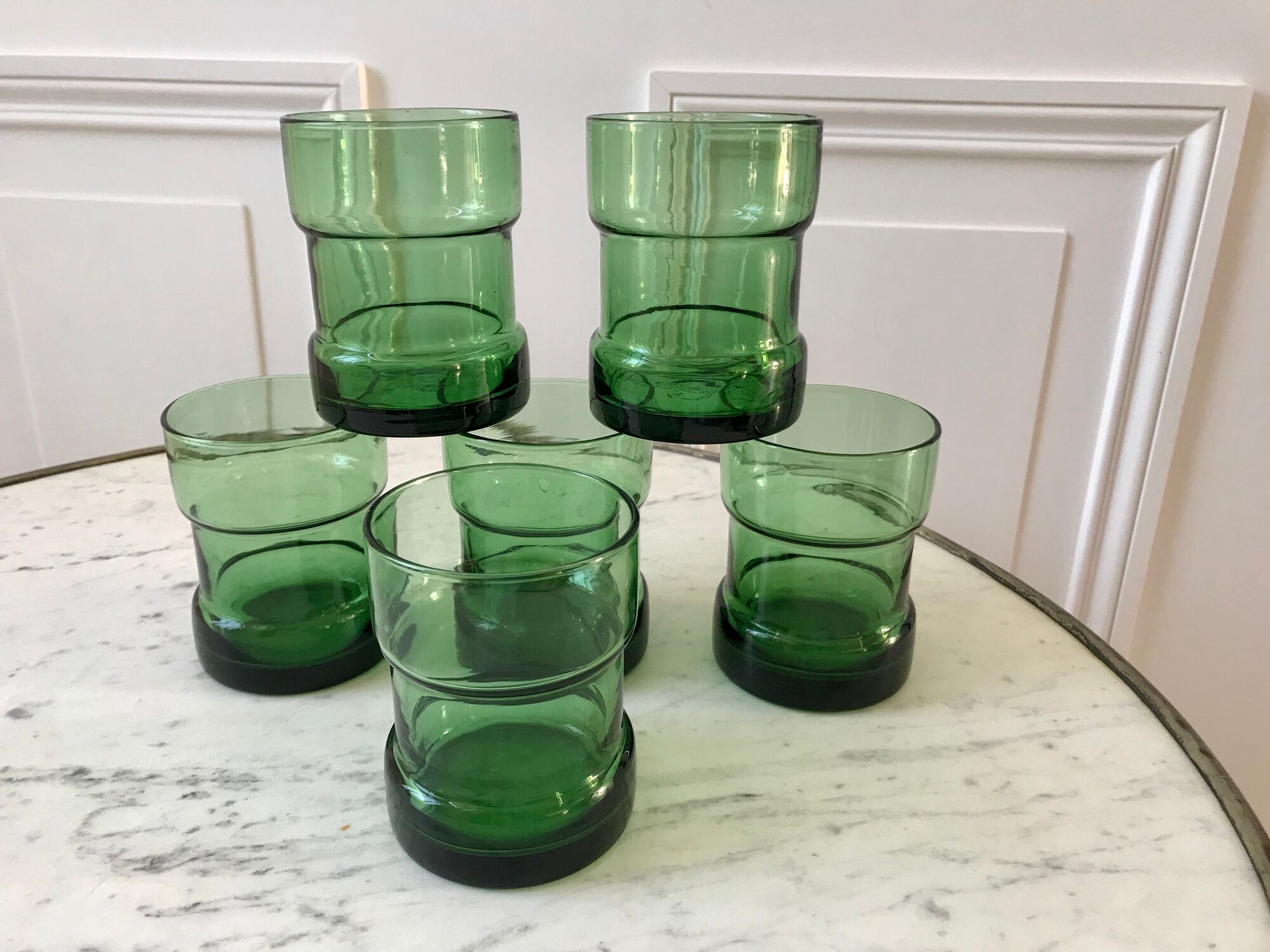 Set of a decanter and 6 glasses colored green bottle 70s