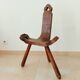 Chaise brutaliste tripode début XXeme