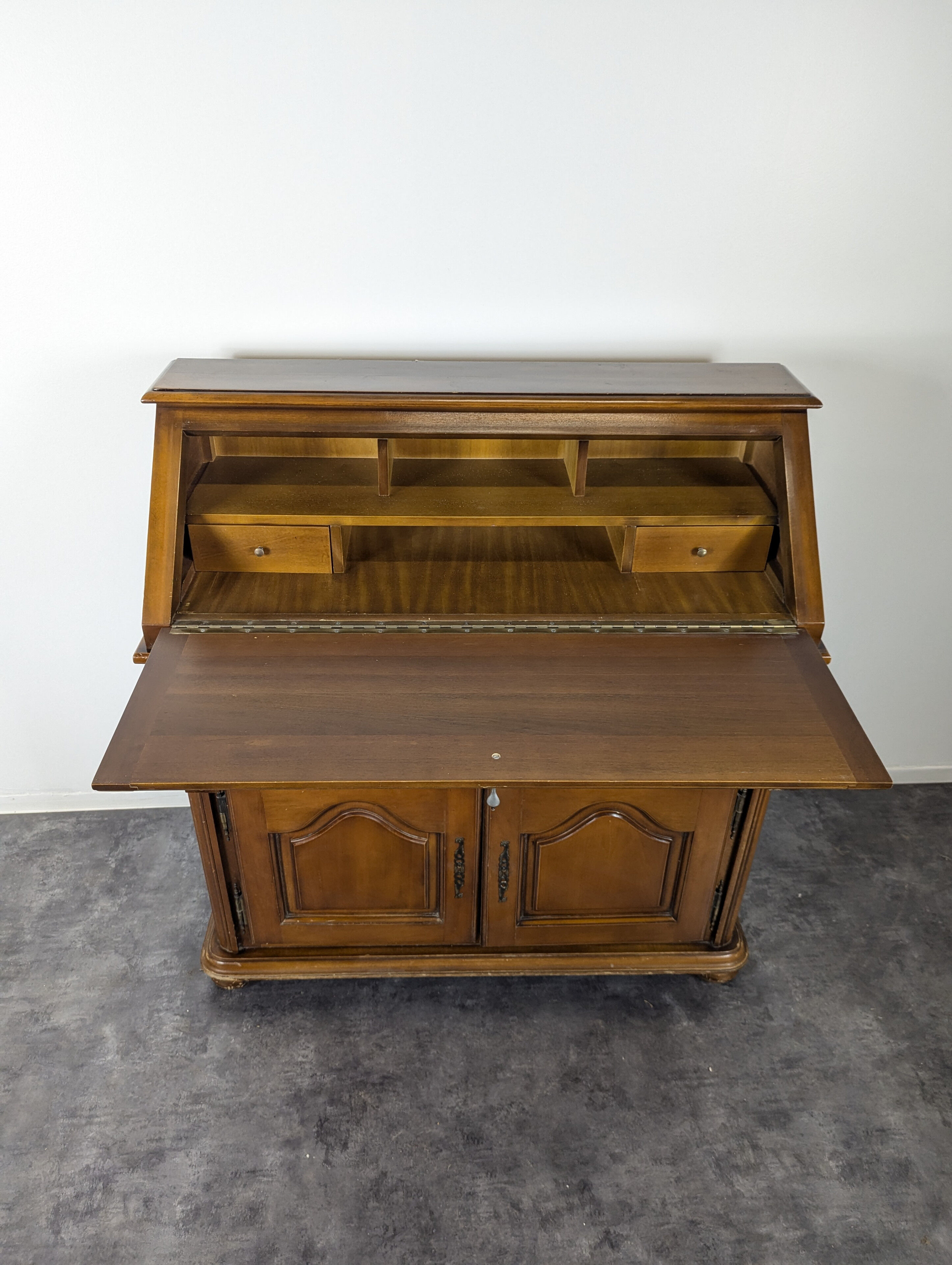 Cherry wood slope desk