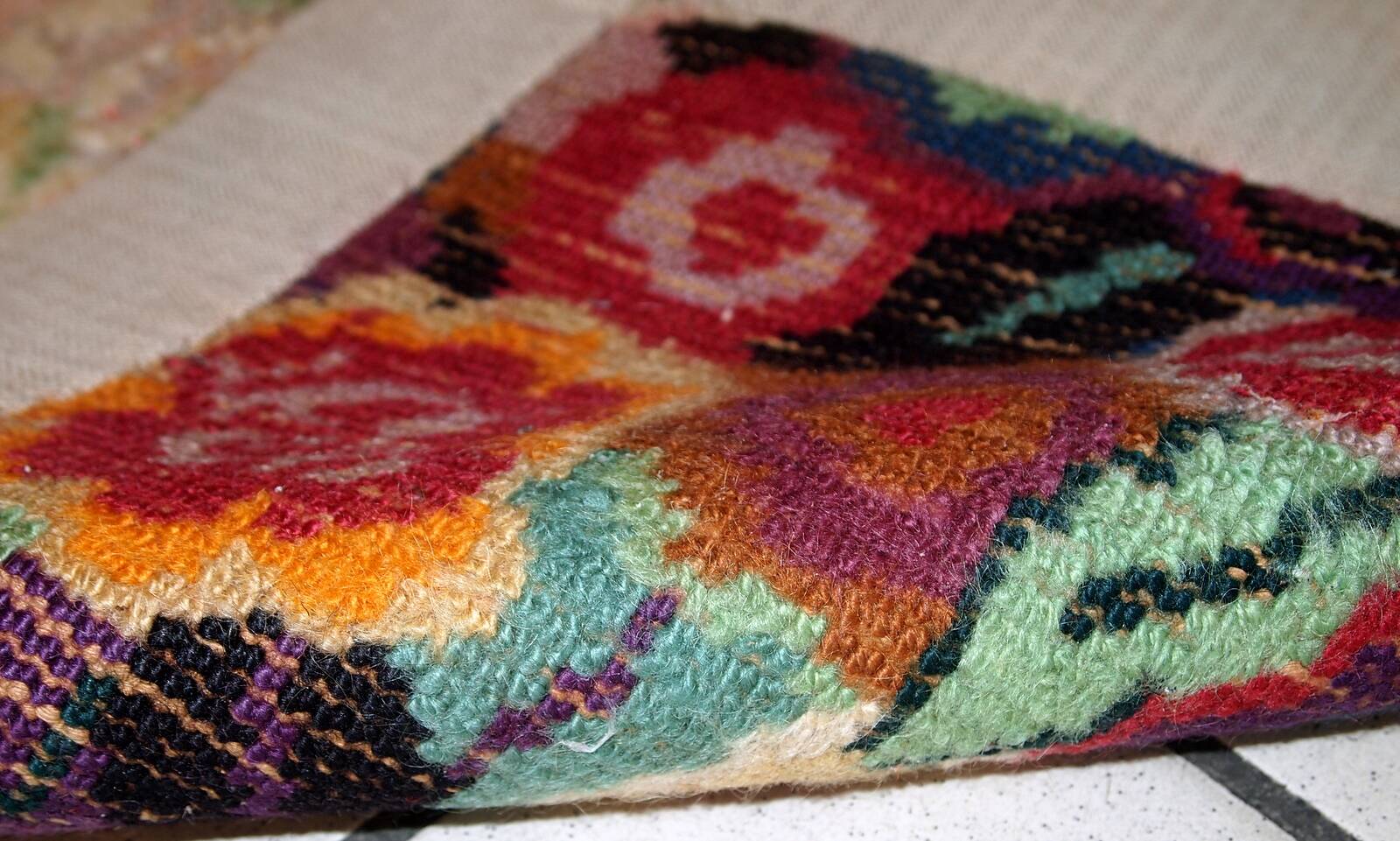 Tapis Antique Art Déco Français en Laine, Années 1920, Élégance Intemporell