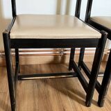 Paire de chaises noires + simili blanc