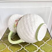 Pichet barbotine panier de fruits