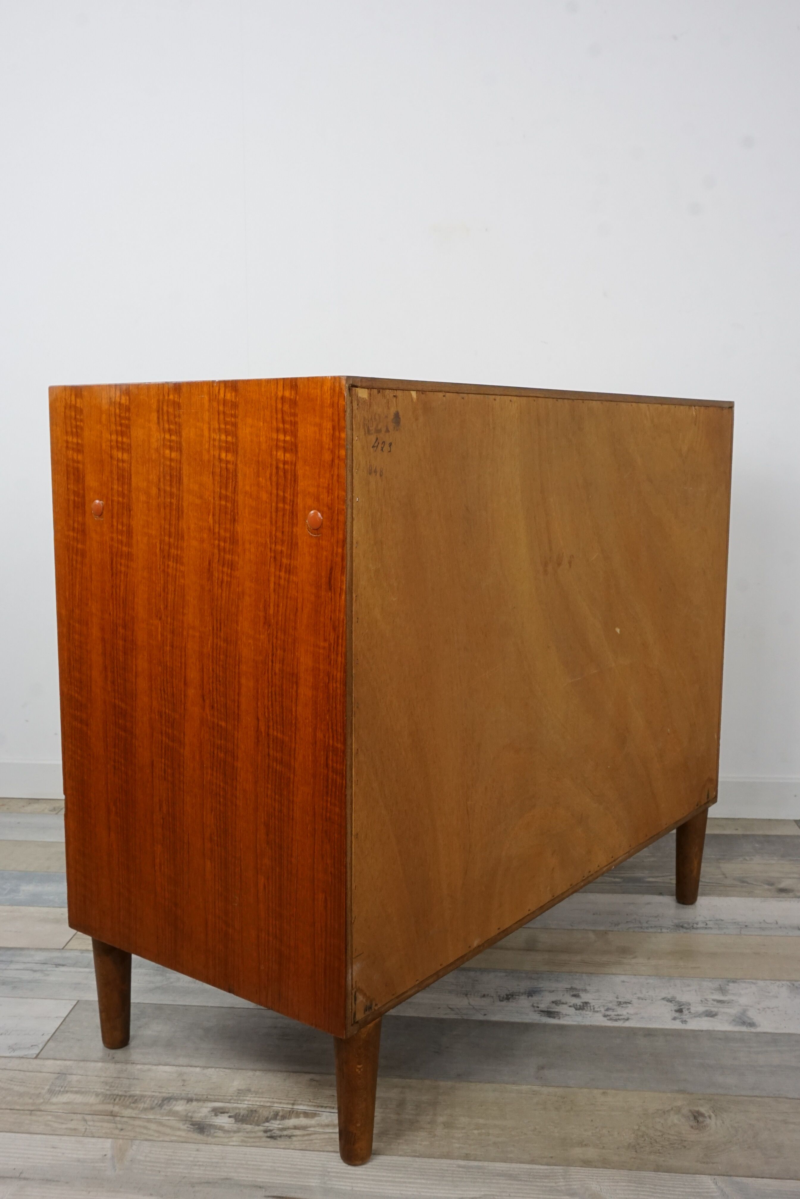 Cabinet teak design 50-60 years