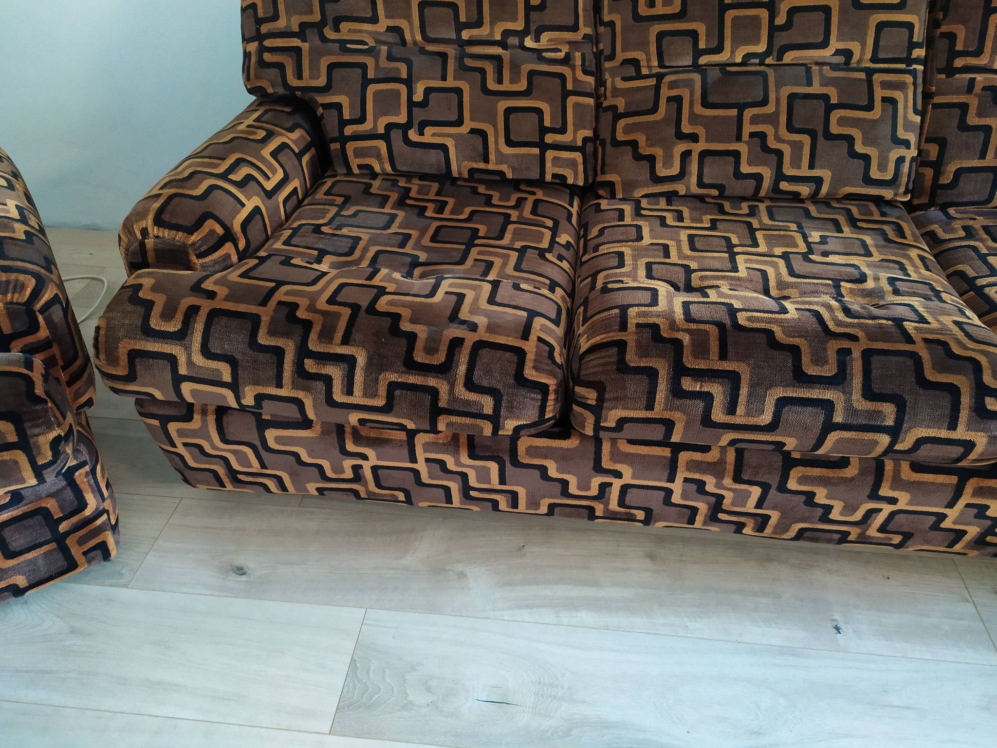 Set vintage sofa bed and 2 armchairs